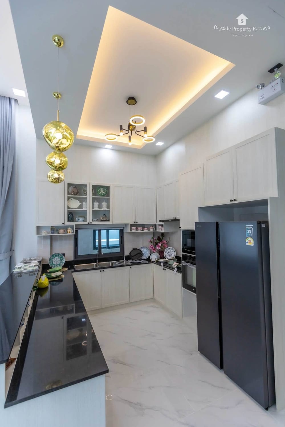 Spacious 4-Bedroom Pool Villa for Sale in East Pattaya with City Views 15