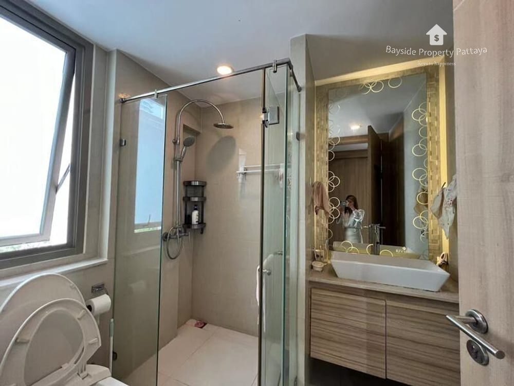 Stunning 2-Bedroom Sea View Condo for Sale at The Riviera Wong Amat Beach, Pattaya 6