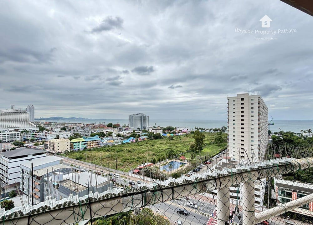 Beachfront 1-Bedroom Condo for Sale and Rent at Jomtien Beach Condominium, Pattaya 19