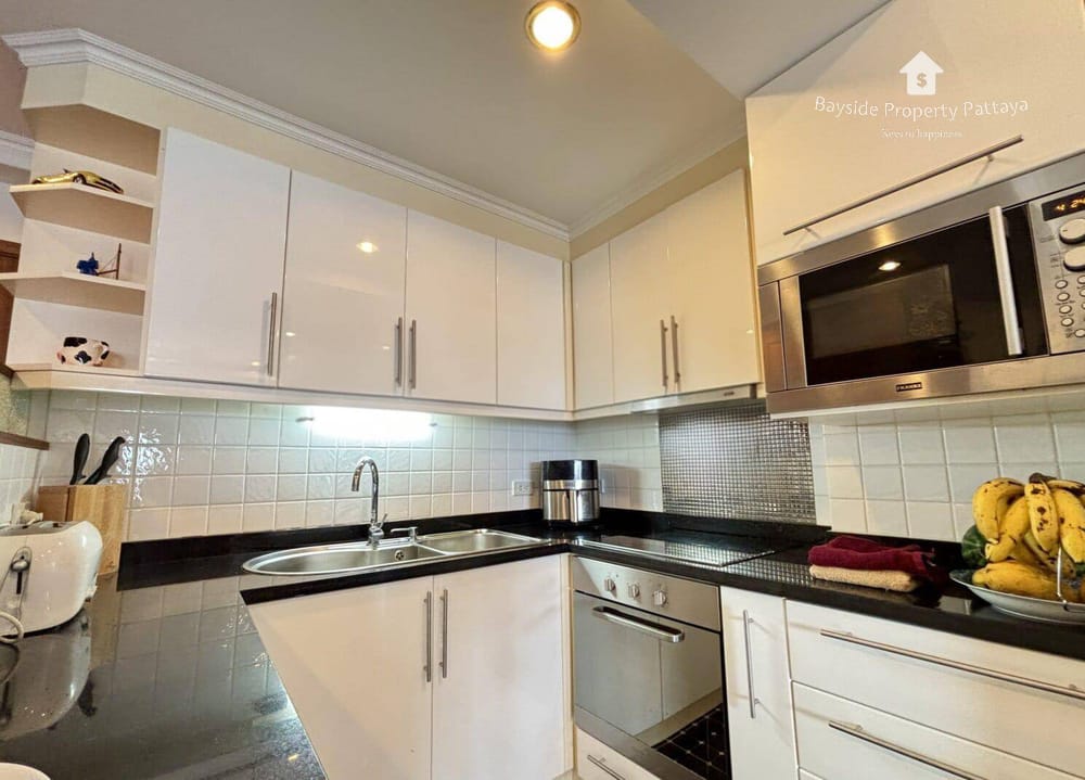 Beachfront 1-Bedroom Condo for Sale and Rent at Jomtien Beach Condominium, Pattaya 12
