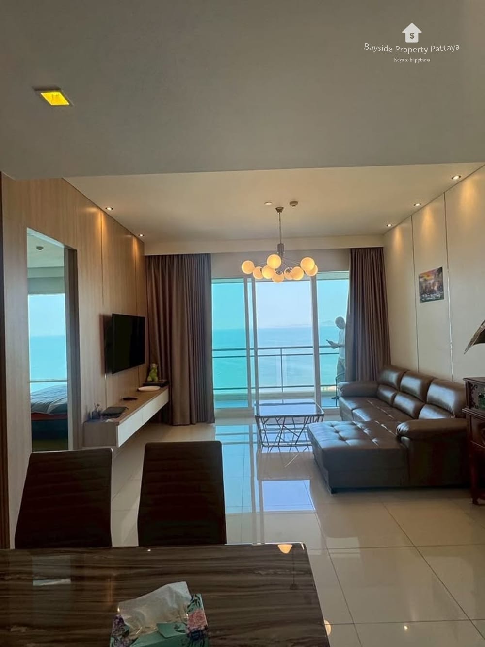 Eigentumswohnung im Reflection Jomtien Beach Pattaya: 3 Zimmer mit 24/7 Sicherheit 2