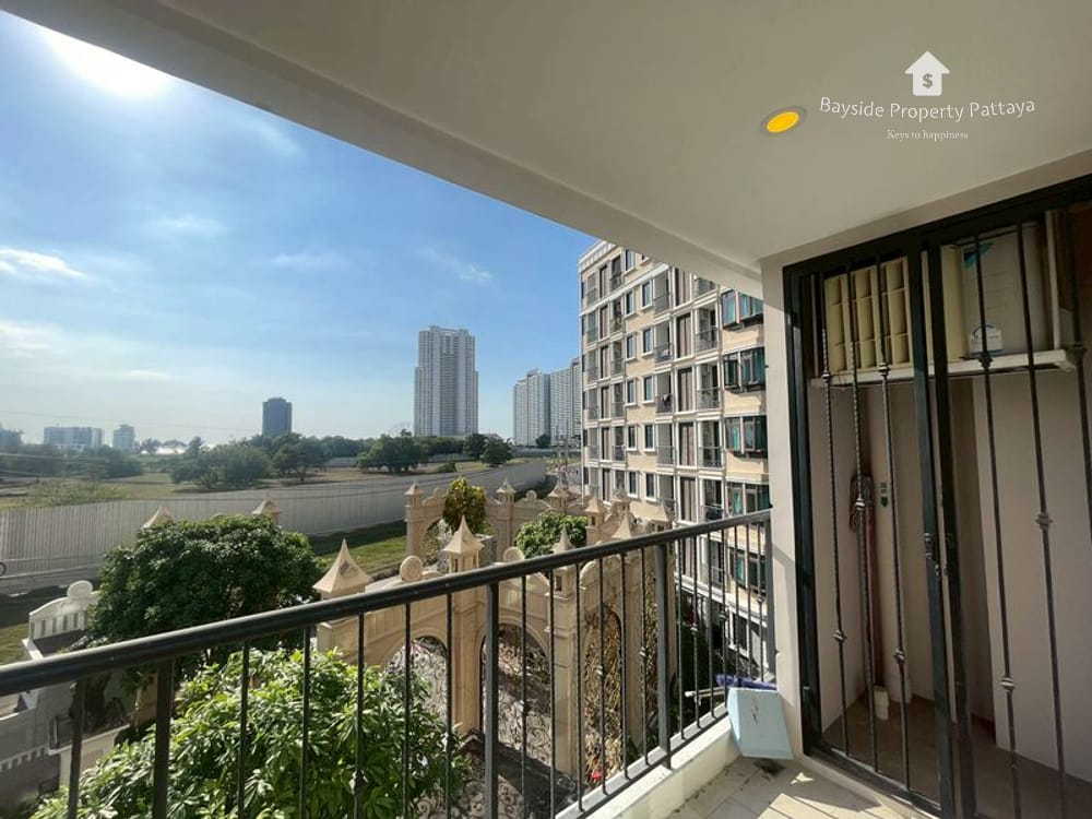 2-Bedroom Condo with City View in Espana Condo Resort Pattaya, Jomtien 4