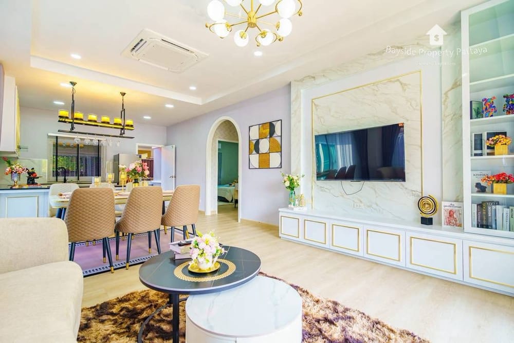 Spacious 3-Bedroom House for Sale with Air Conditioning in East Pattaya 7