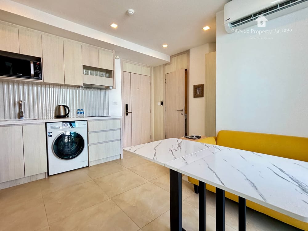 2-Bedroom Condo with City View at City Garden Olympus, Pattaya City 13