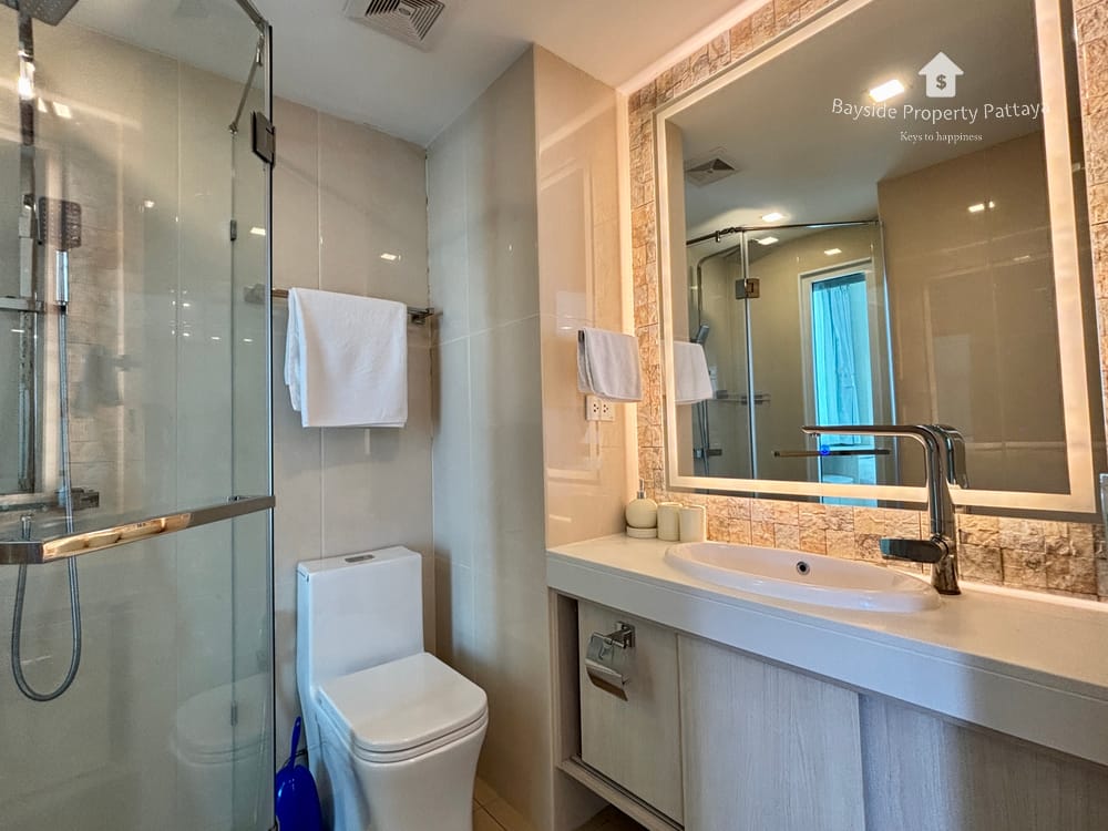 2-Bedroom Condo with City View at City Garden Olympus, Pattaya City 17