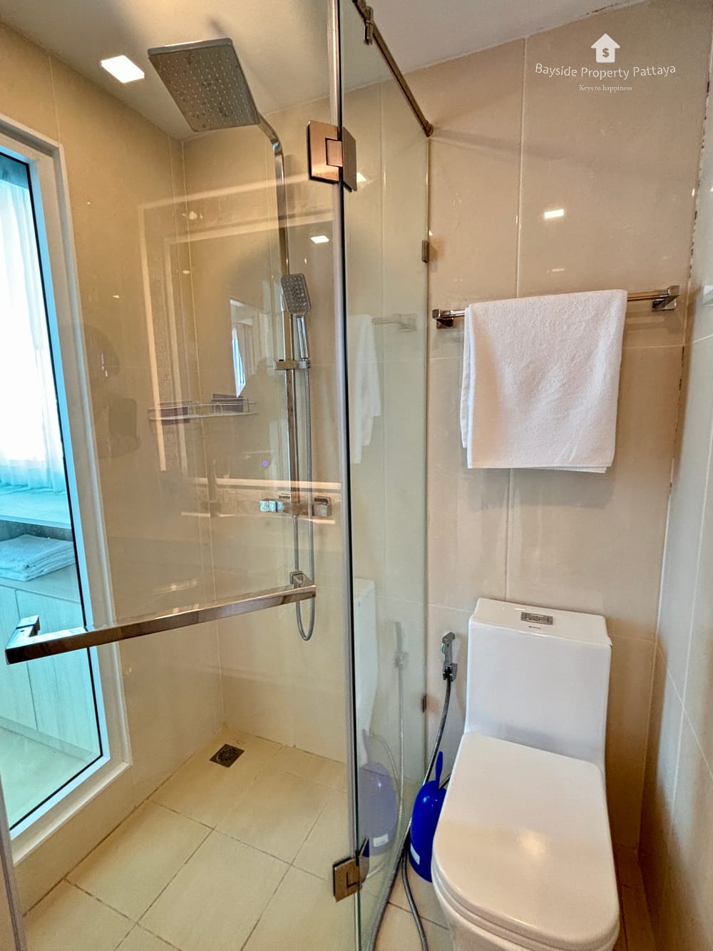 2-Bedroom Condo with City View at City Garden Olympus, Pattaya City 18