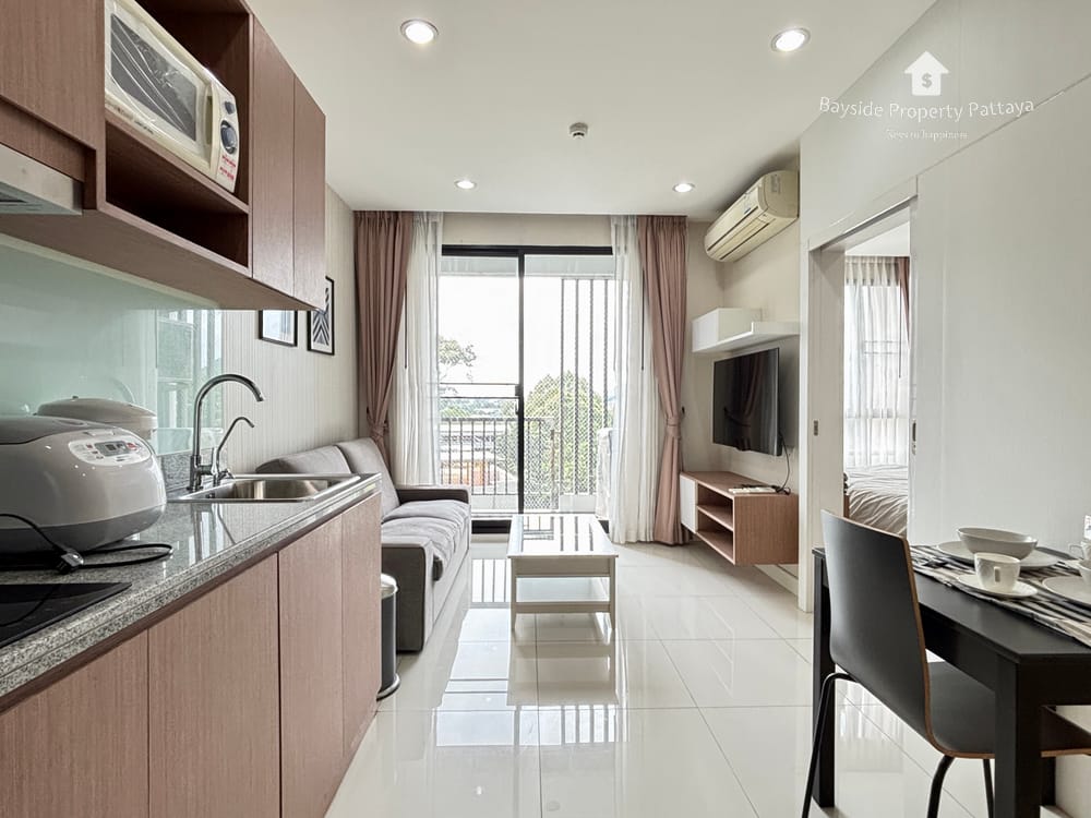 1-Bedroom Condo for Sale in Si Racha, Chonburi-Pattaya with City View and Air Conditioning 2