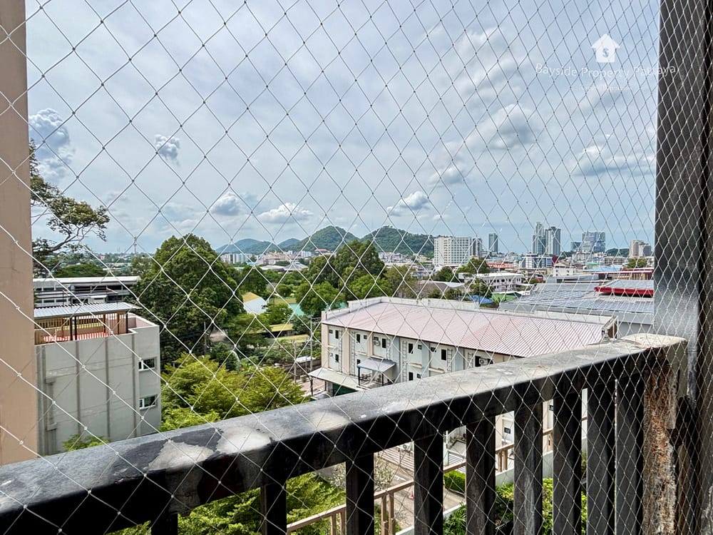 1-Bedroom Condo for Sale in Si Racha, Chonburi-Pattaya with City View and Air Conditioning 8