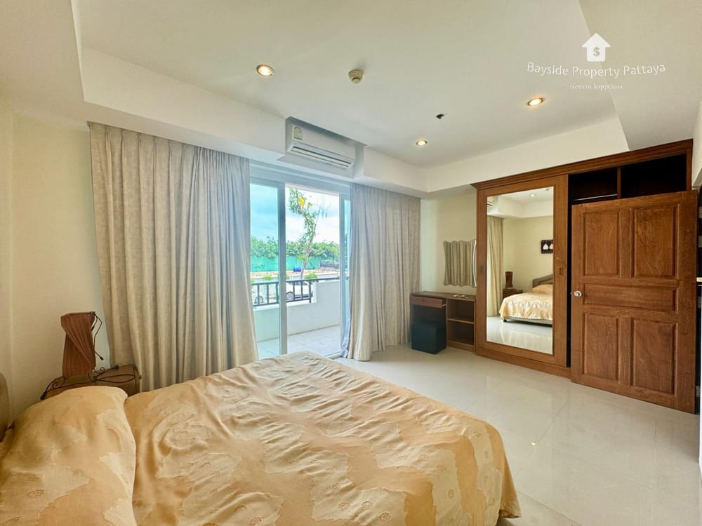 1-Bedroom Condo for Sale in Leela Paradise, East Pattaya - City View and Air Conditioning 5