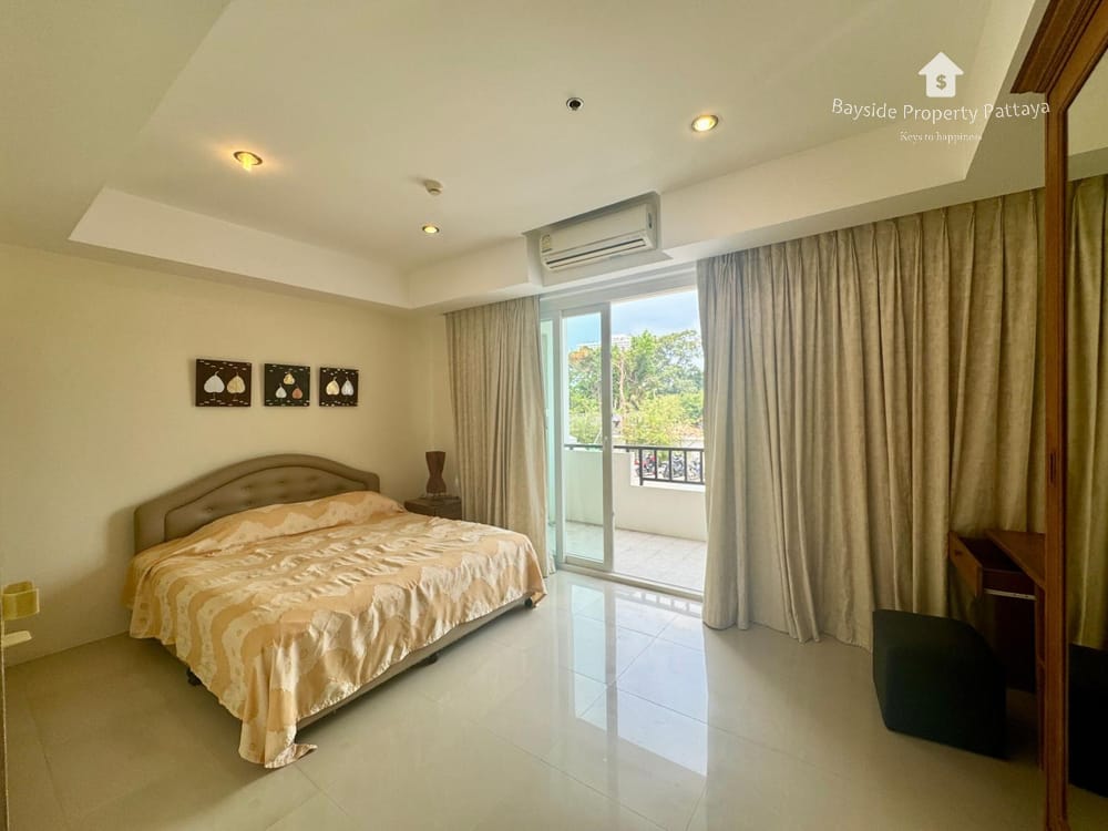 1-Bedroom Condo for Sale in Leela Paradise, East Pattaya - City View and Air Conditioning 10