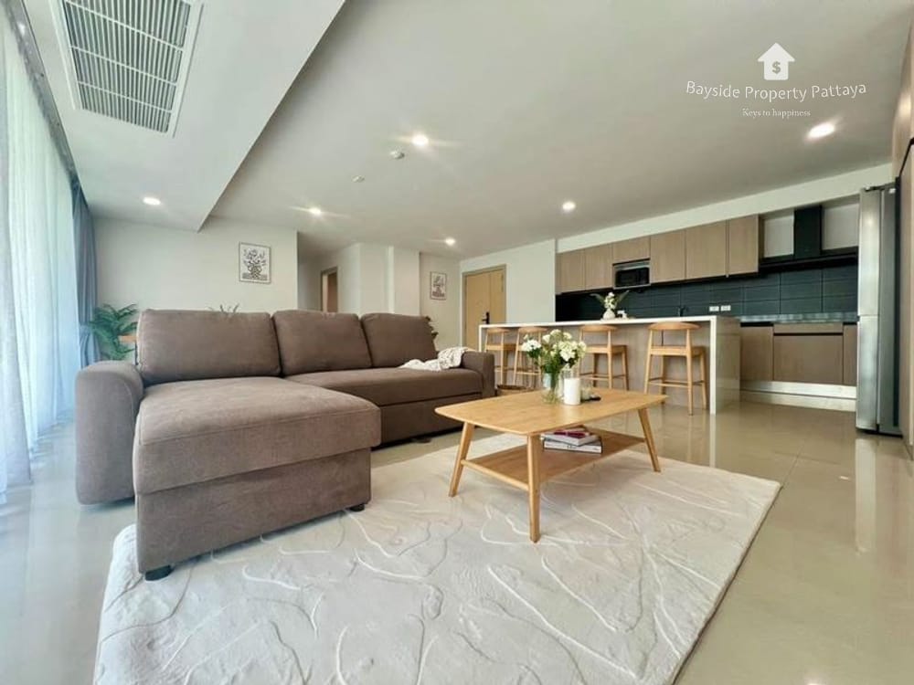Luxury 4-Bedroom Condo for Sale in Jomtien, Pattaya with Air Conditioning 5