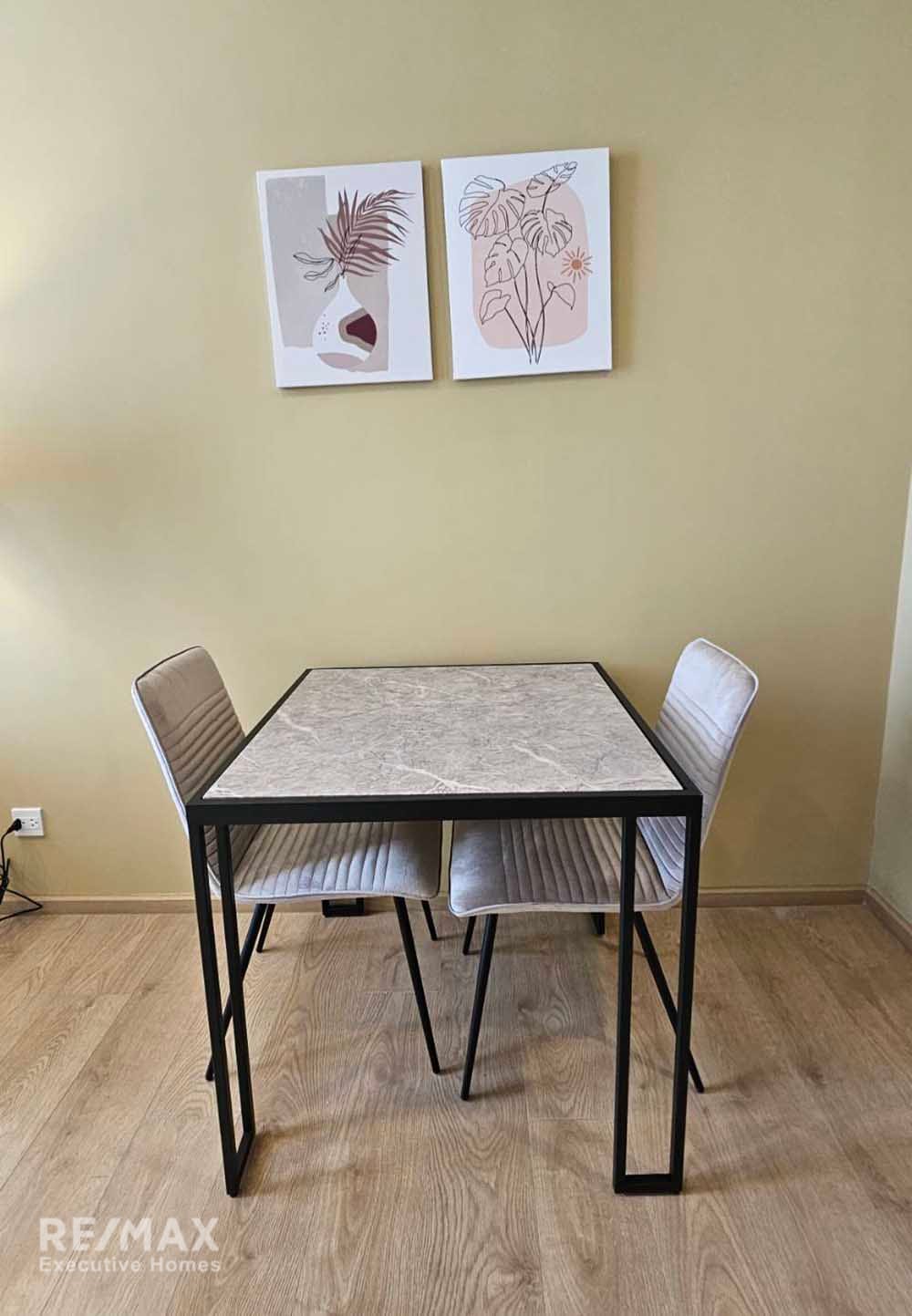 1-Schlafzimmer-Wohnung zur Miete in Noble BE19 nahe MRT Sukhumvit 6