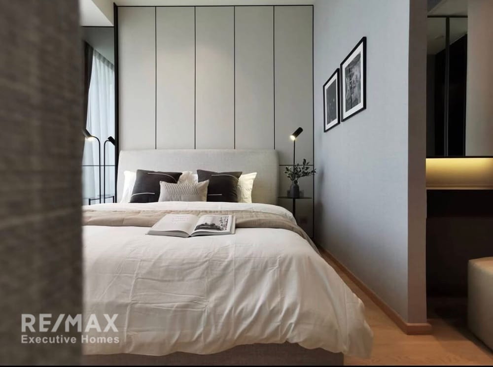 FOR RENT: A Beautifully Decorated 1-Bedroom Unit at 28 Chidlom 16