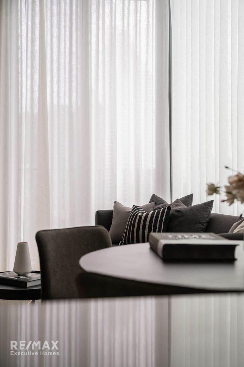 FOR RENT: A Beautifully Decorated 2-Bedroom Unit at 28 Chidlom 11