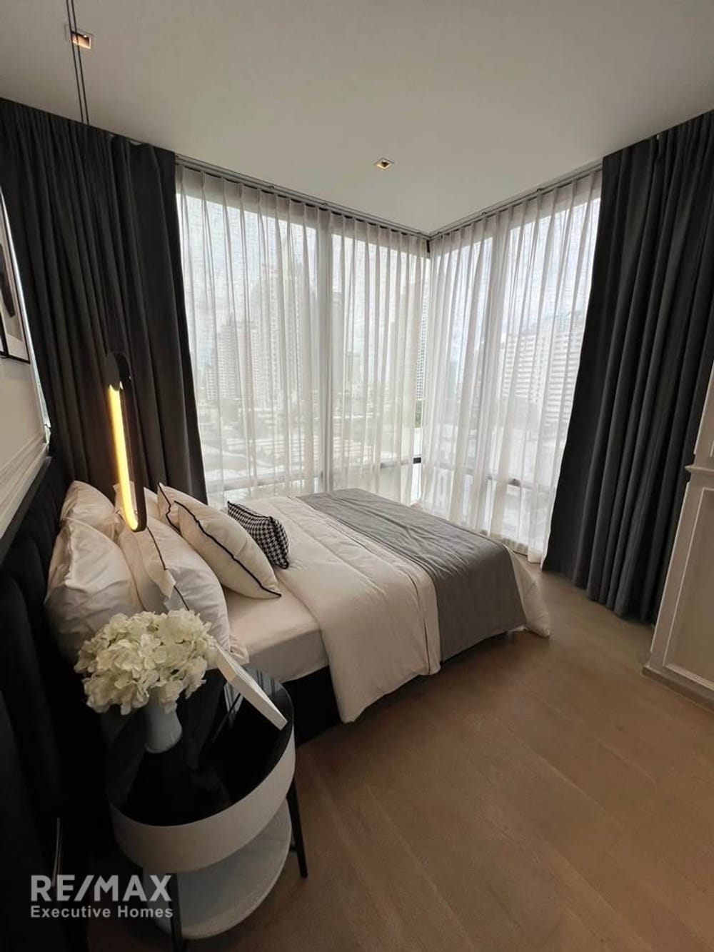 FOR RENT - Beautifully fully furnished 2-bedroom condo at Ashton Silom 2