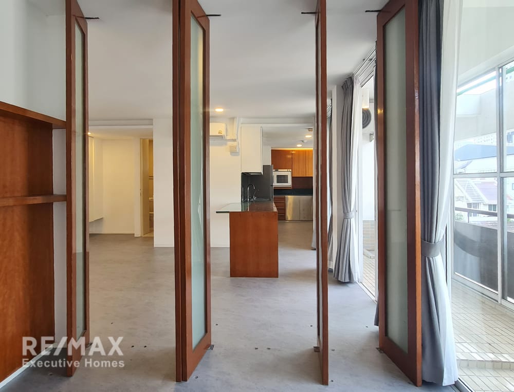 3BR Pet-Friendly Apartment | Private Whole-Floor Living in Phrom Phong 2
