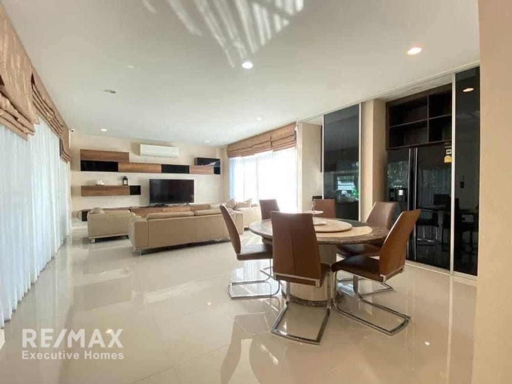 Сдаю 3-к. дом, 180м², Setthasiri KrungThep Kreetha 3