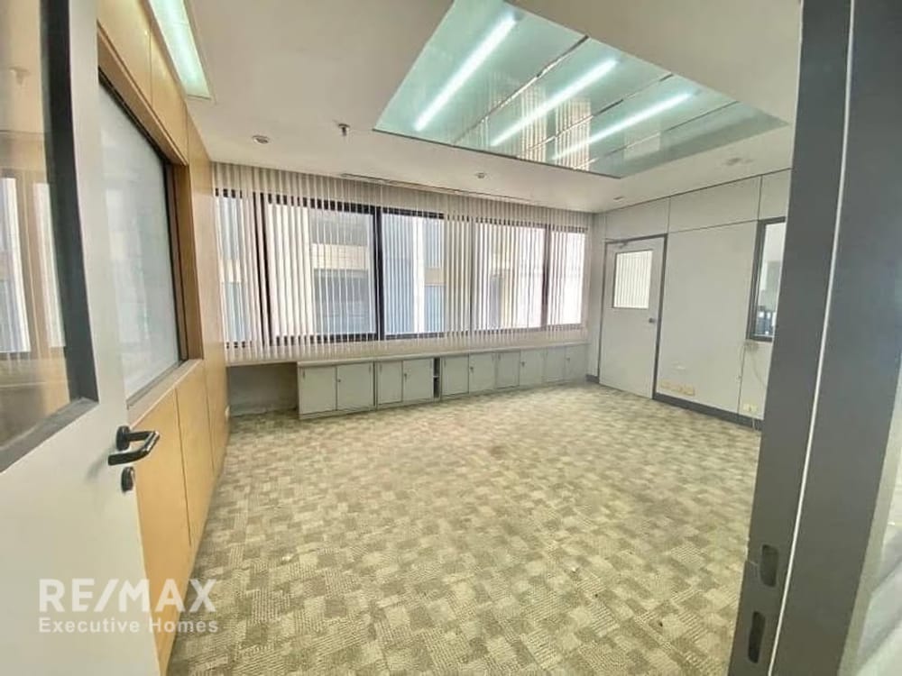 【駅近好立地】オーシャンタワー2 アソーク オフィス 賃貸 4