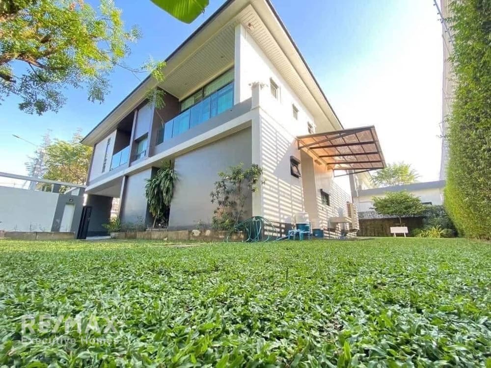 Spacious 3-Bedroom House for Rent in Setthasiri KrungThep Kreetha, Bangkok - Close to MRT Yaek Lam Sali 4