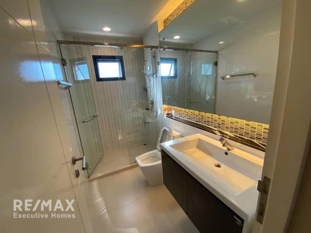 Spacious 3-Bedroom House for Rent in Setthasiri KrungThep Kreetha, Bangkok - Close to MRT Yaek Lam Sali 14