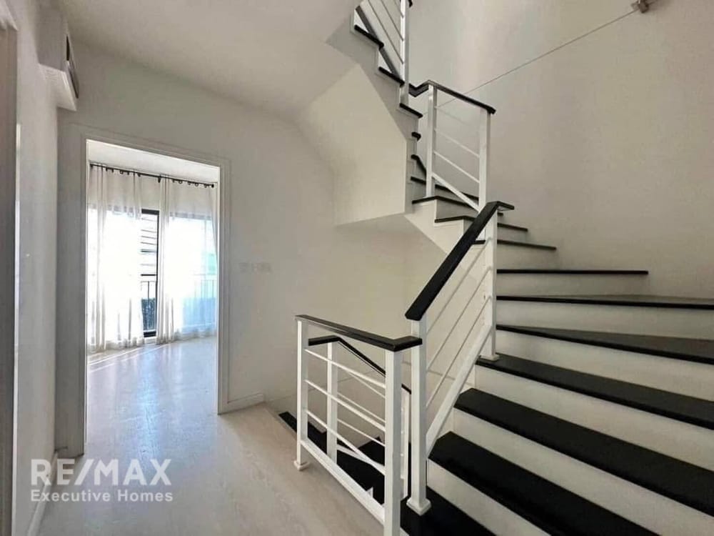 Rent 35K | 141sqm 3BR 3BA Townhome | Srinakarin - Rama 9 Expressway 6