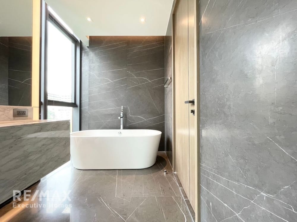 2 Bedroom Condo for Sale and Rent at The Monument Thong Lo 9