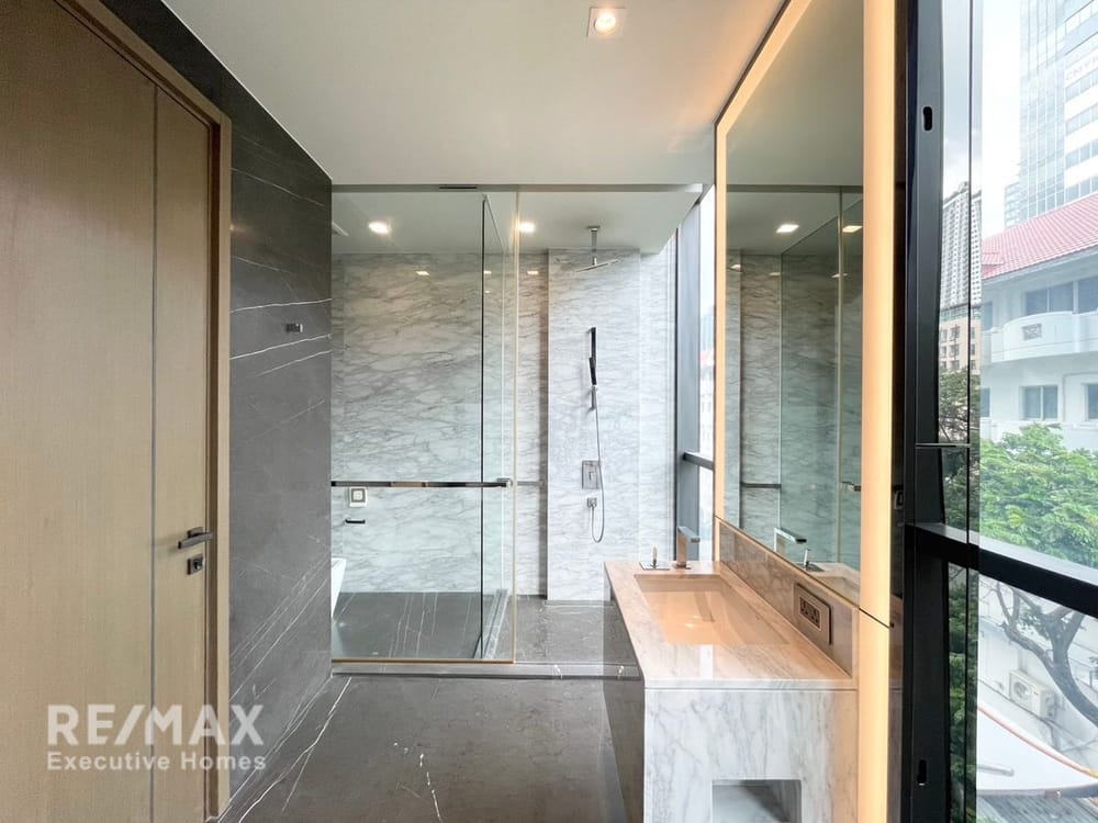 2 Bedroom Condo for Sale and Rent at The Monument Thong Lo 13