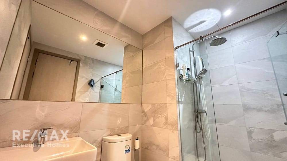 2-Bedroom Condo for Rent near BTS Ekkamai - RHYTHM Ekkamai 3