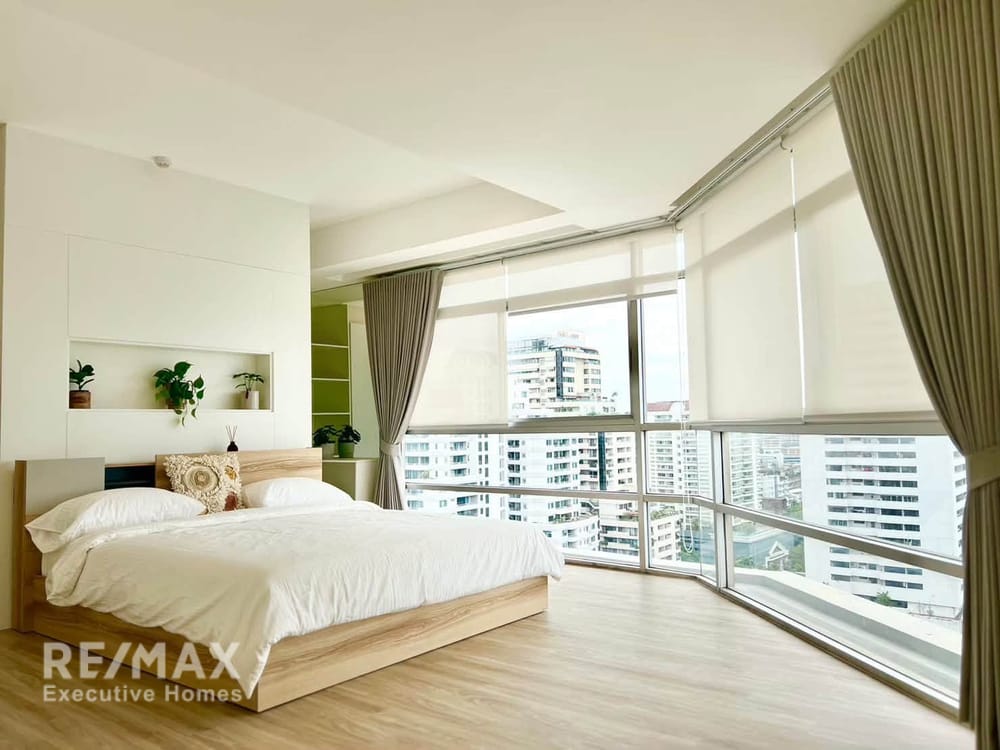HOUSE-SIZED CONDO IN EKAMAI 10 – FULLY RENOVATED (295 SQ.M.) 7