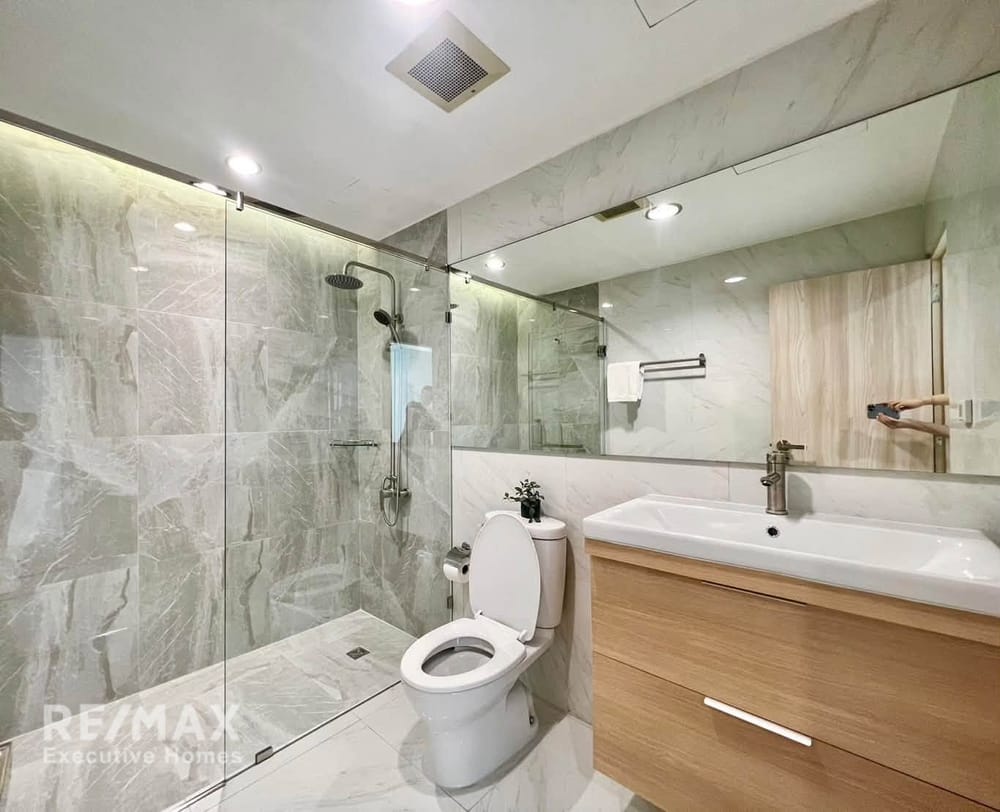 HOUSE-SIZED CONDO IN EKAMAI 10 – FULLY RENOVATED (295 SQ.M.) 10