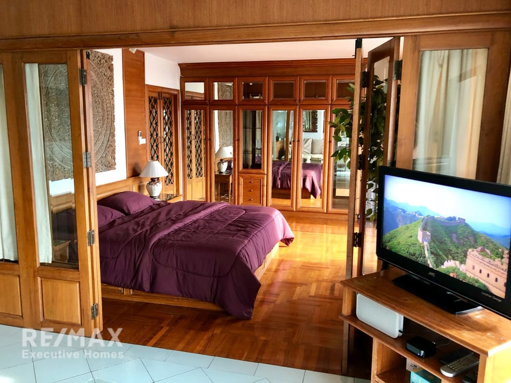 1 Bedroom Condo for Rent near BTS Nana - Saranjai Mansion 4