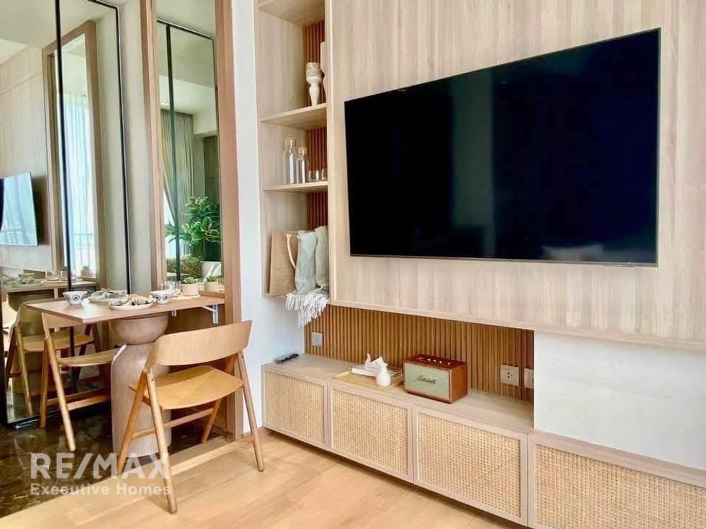 Luxury 1-Bedroom Condo for Rent at 28 Chidlom, Near BTS Chit Lom 8
