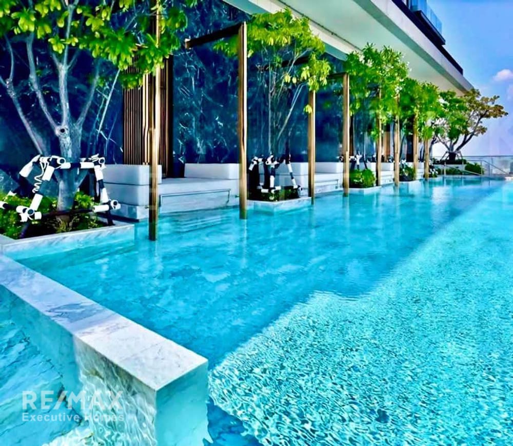 Luxury 1-Bedroom Condo for Rent at 28 Chidlom, Near BTS Chit Lom 15