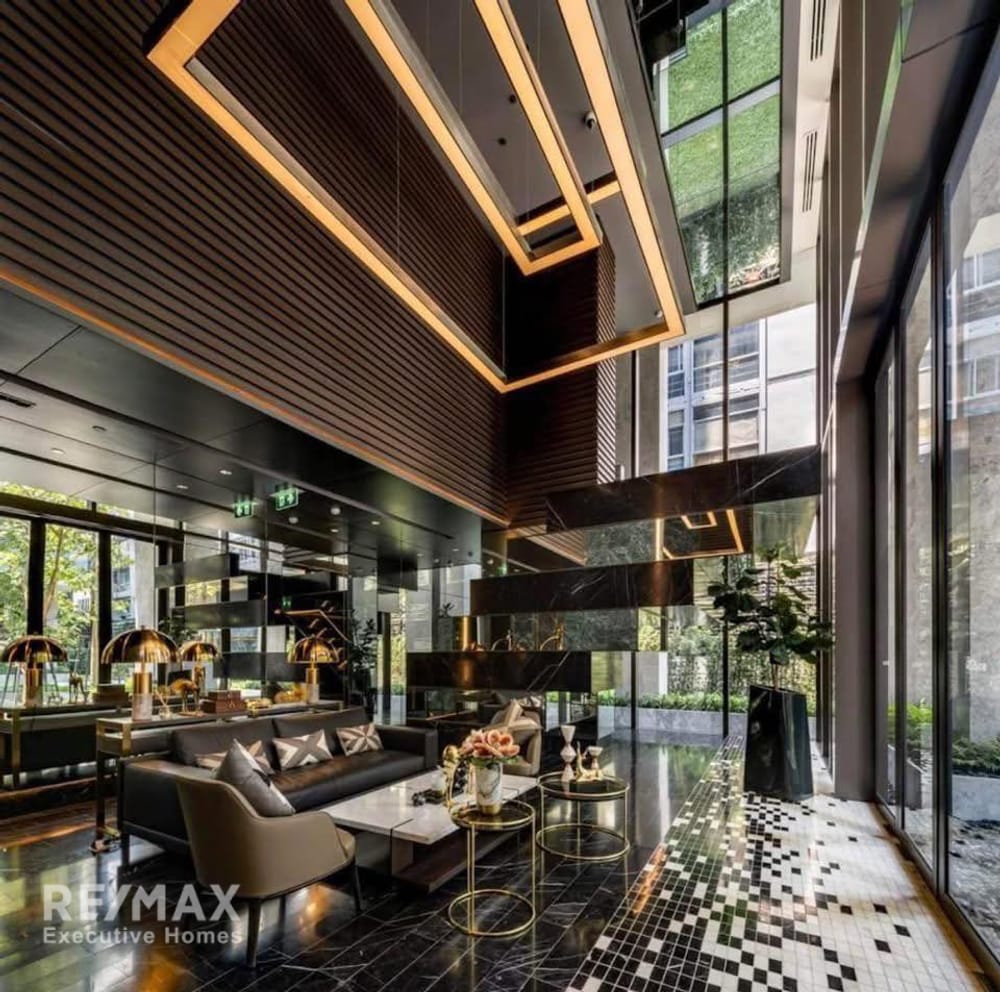 Luxury 1-Bedroom Condo for Rent at 28 Chidlom, Near BTS Chit Lom 18