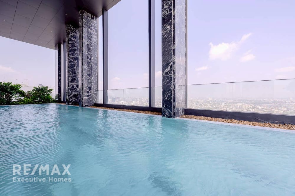 Luxury Condo for Rent - 3 Bedrooms 16