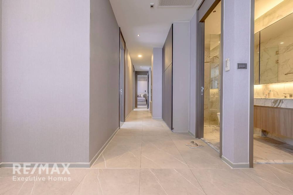 Luxury Condo for Rent - 3 Bedrooms 38
