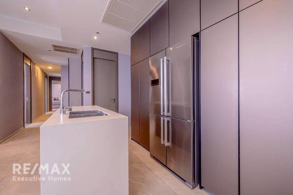 Luxury Condo for Rent - 3 Bedrooms 48