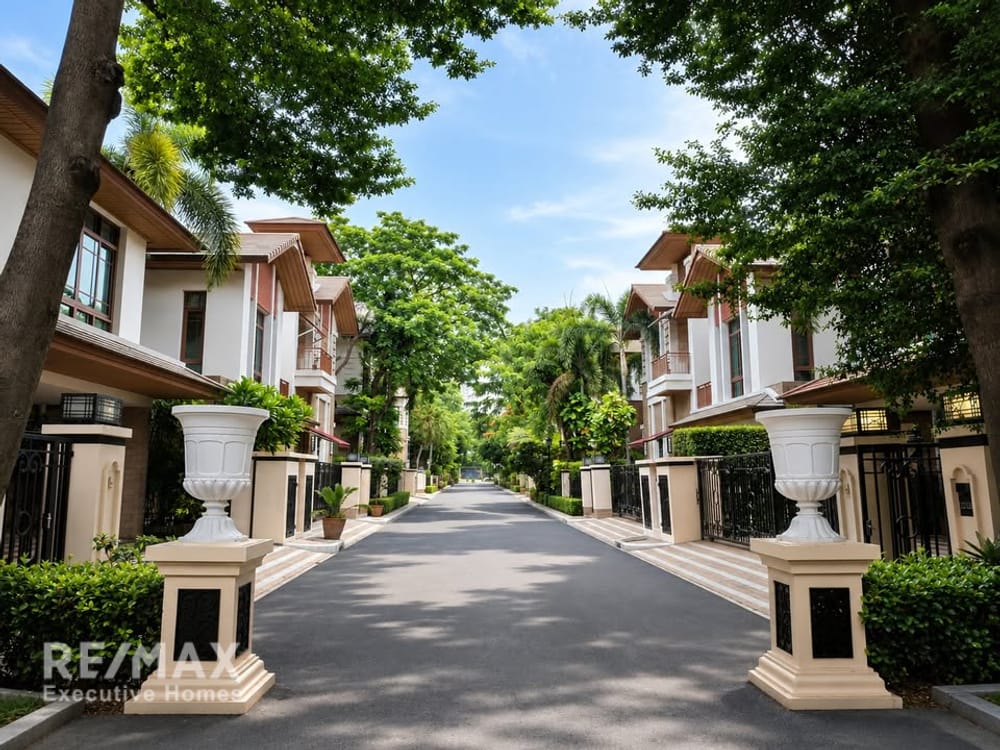 ให้เช่า 4 ห้องนอน บ้าน ใน สุขุมวิท (ตอนล่าง), กรุงเทพฯ 12