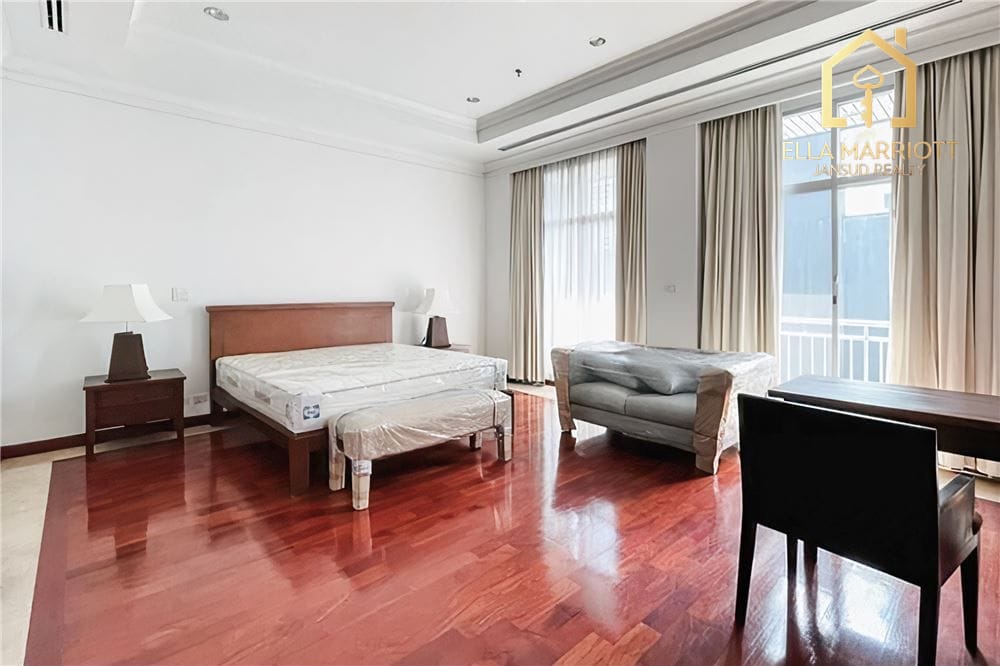 For Rent - 4 Bedroom Penthouse Condo in Sukhumvit 2, Near BTS Ploenchit 8