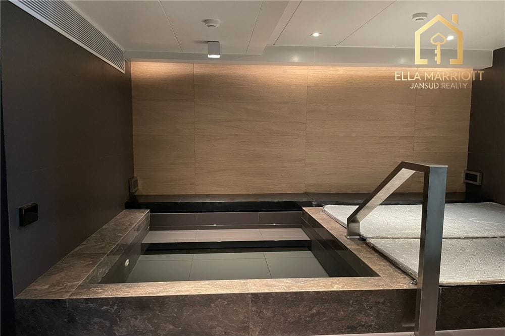 3-Schlafzimmer-Eigentumswohnung zu vermieten, 145K zzgl. MwSt. im 19. Stock in Sukhumvit 39. 15