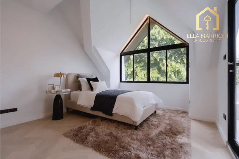3-Schlafzimmer-Reihenhaus im Herzen von Phrom Phong 10