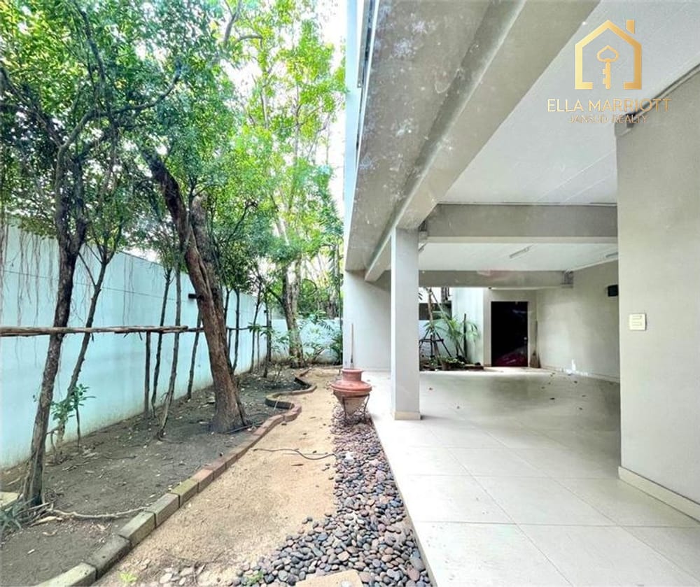 เช่า 5 ห้องนอน 5 ห้องน้ำ บ้าน ใน สุขุมวิท, กรุงเทพฯ 13