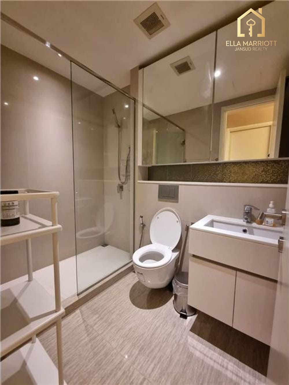 2-Bedroom Condo at H Sukhumvit 43 — 12 min walk to BTS Phrom Phong 7