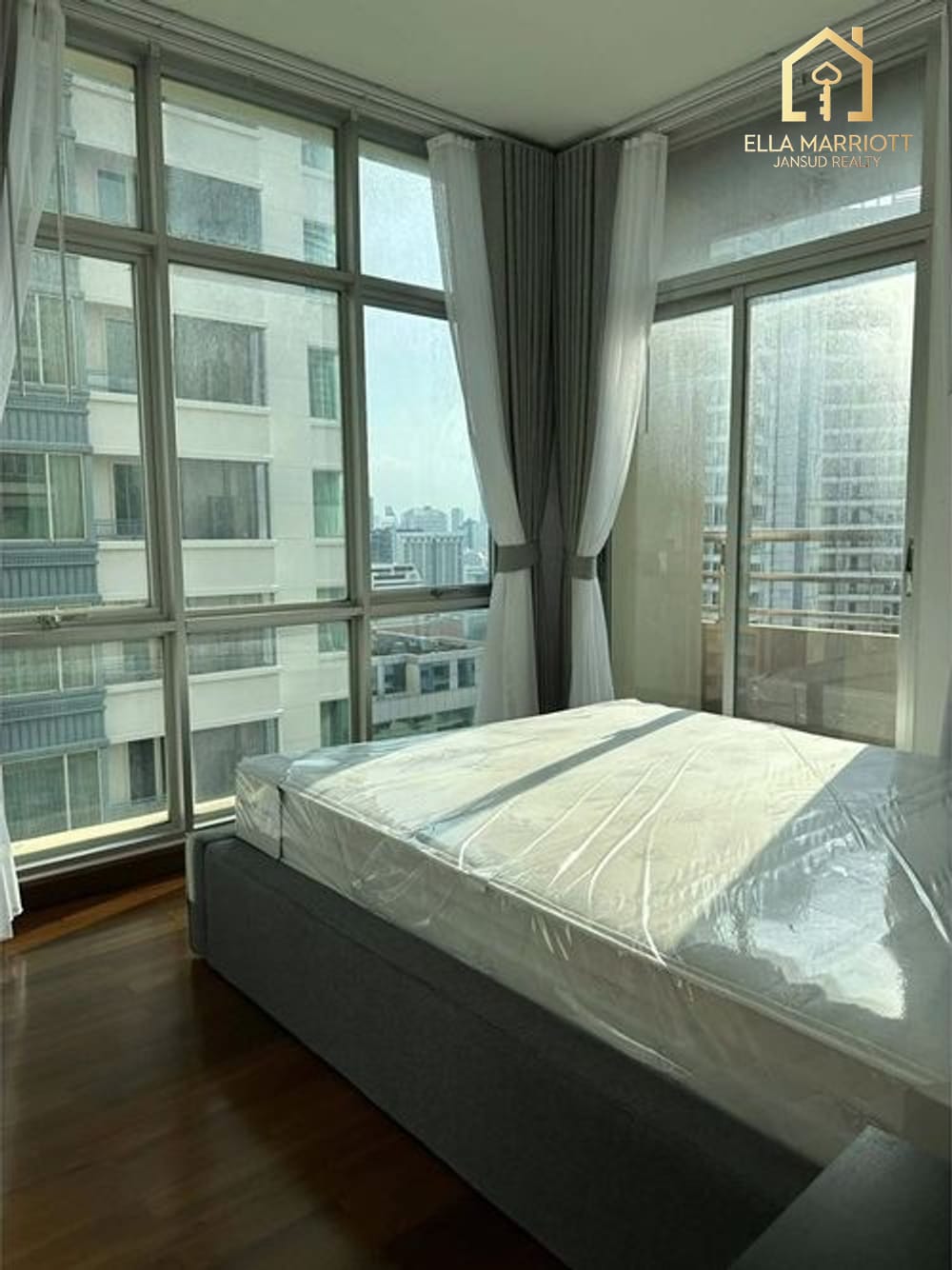 3-Bedroom Condo at Grand Langsuan — 9 min walk to BTS Chit Lom 7