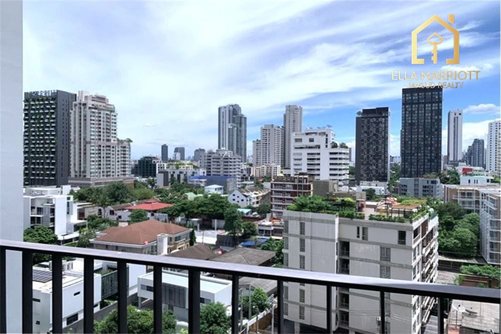 Modern Urban Condo in the Heart of Bangkok 10