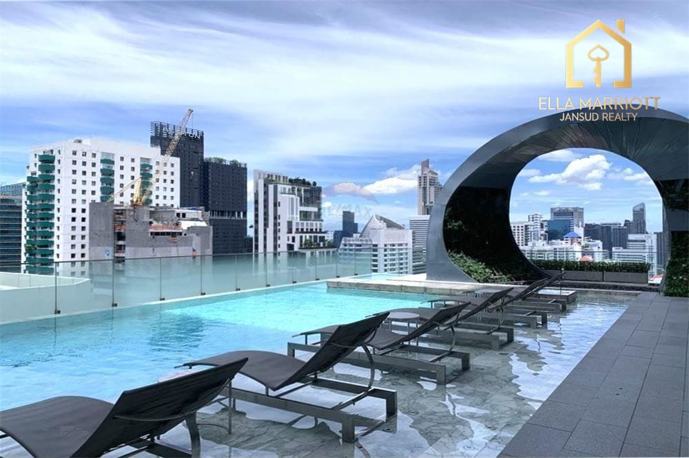 Modern Urban Condo in the Heart of Bangkok 17