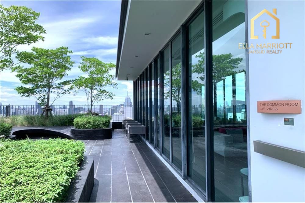 Modern Urban Condo in the Heart of Bangkok 23