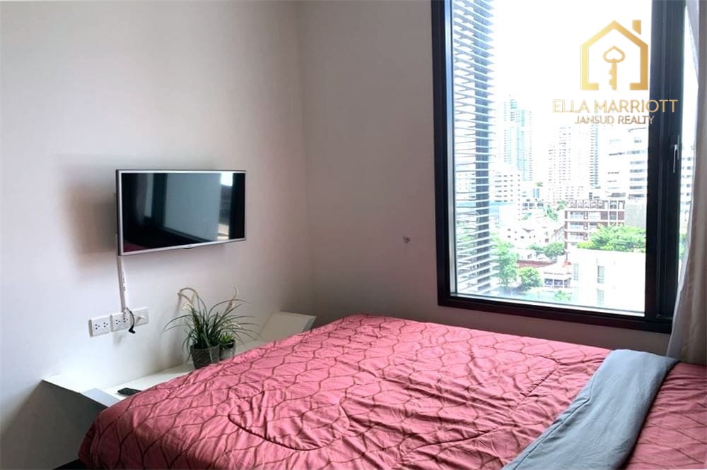 Modern Urban Condo in the Heart of Bangkok 8