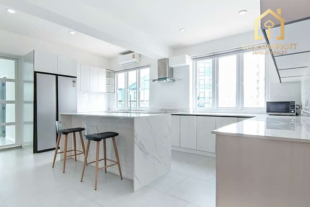 3-Zimmer-Eigentumswohnung in der 3BR Sky Mansion Thong Lo 1