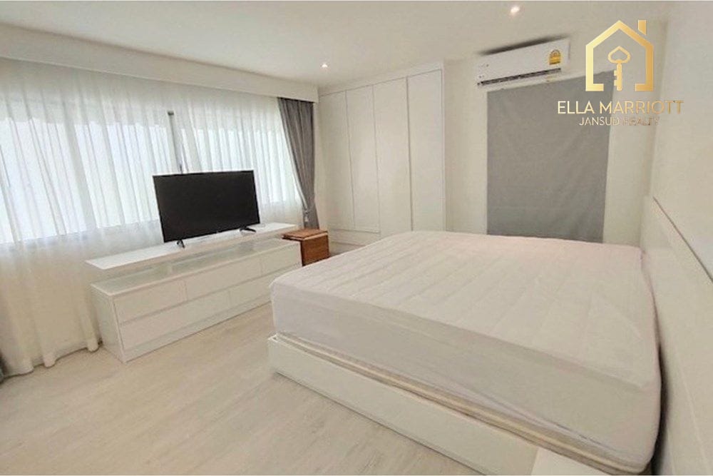 Rent 75K | Silom Condo | 148sqm 2BR | Newly Renovated | Pet-Friendly 10